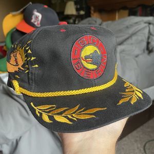 Vintage SCB Bears SC Bern Switzerland Swiss Snapback Hat Schlittschuh Roku Cap